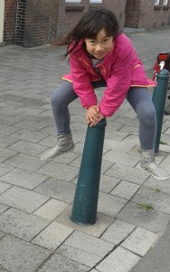 2013-10-04
